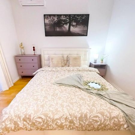 Old Town Spacious Apartment Βουκουρέστι Εξωτερικό φωτογραφία