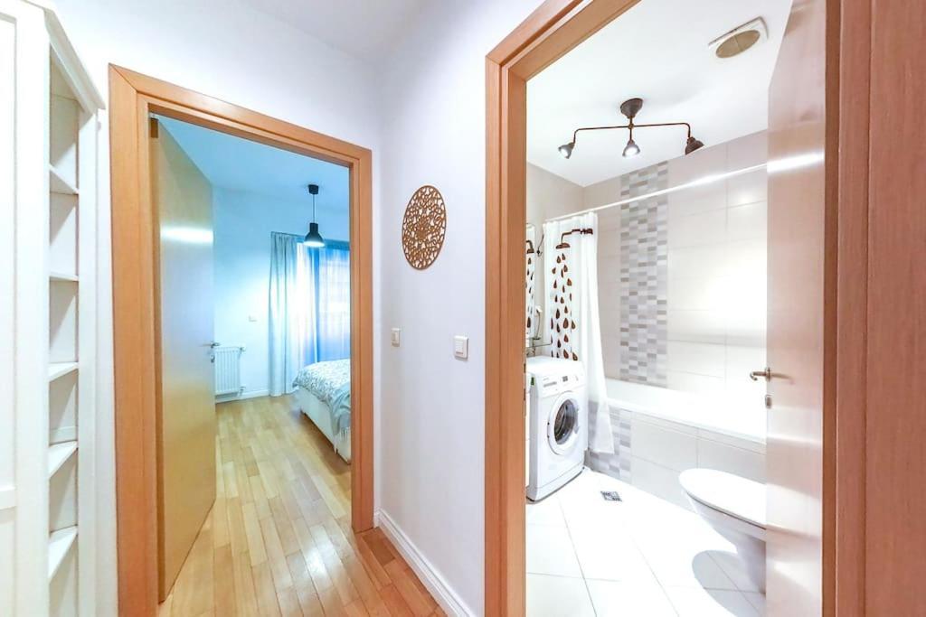 Old Town Spacious Apartment Βουκουρέστι Εξωτερικό φωτογραφία