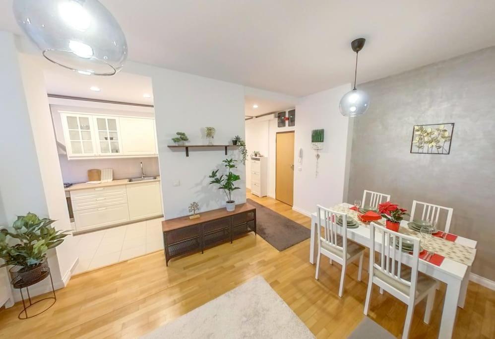Old Town Spacious Apartment Βουκουρέστι Εξωτερικό φωτογραφία